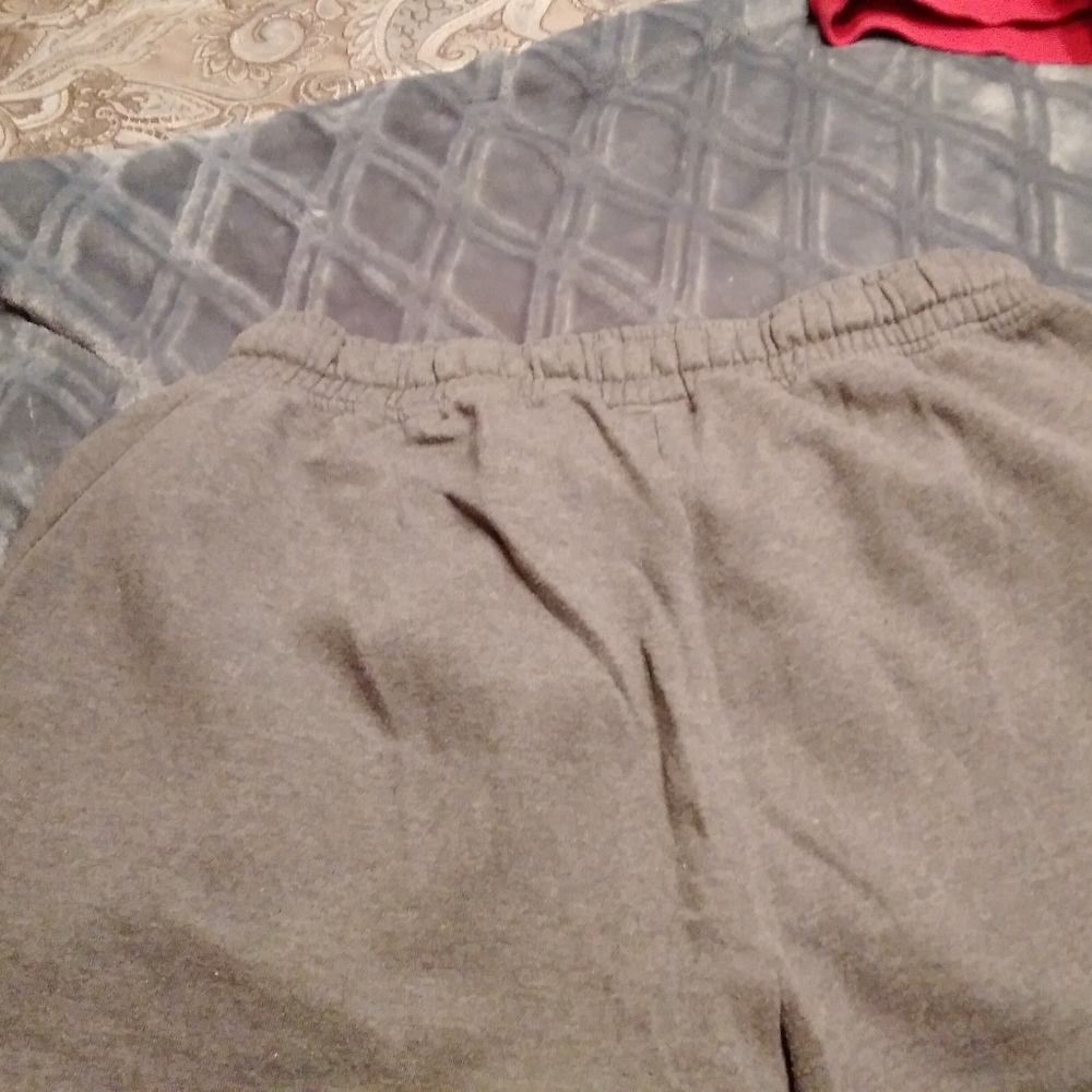 Sweats - Picture 4 of 4
